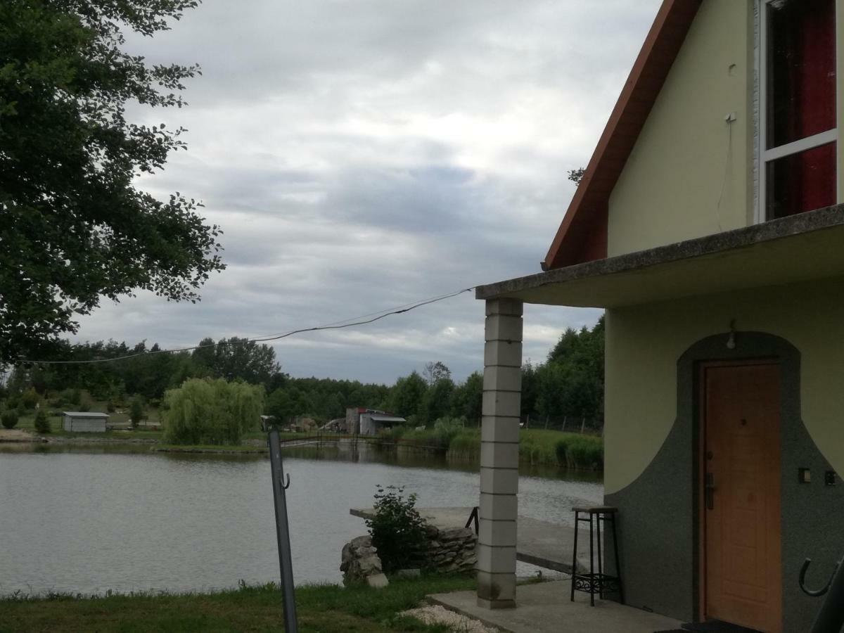 Villa Agrowczasy Nad Stawem Gartatowice Exterior foto